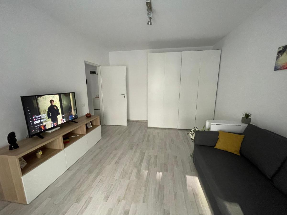 Pearl Luxury Apartment Near Presidential Palace Bukarest Exteriör bild